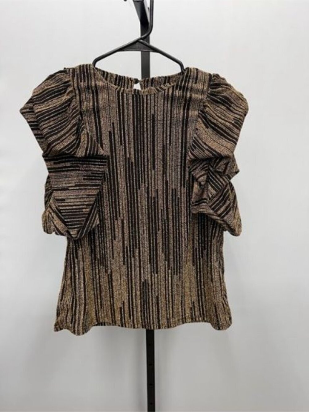 THML Ruffle Puff Sleeve Metallic Top - Picture 2 of 6